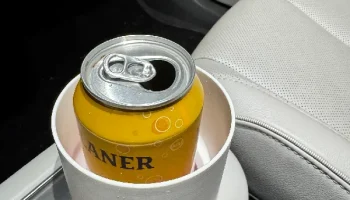 Ioniq 5 Подстаканник Nalgene (замок) 2