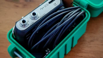 Прочный корпус полевого рекордера Zoom F2........