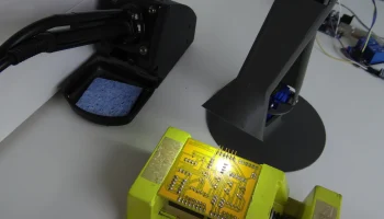 Движущаяся лампа с голосовым управлением Arduino Bluetoot... 3