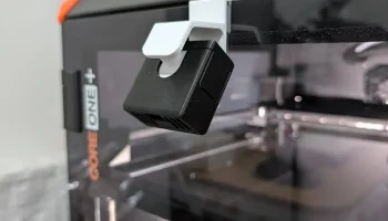 Дверной крючок Prusa Core One для камеры ESP32........