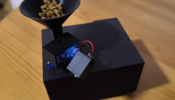 LaserChase SnackBot X - захватывающая игрушка на базе Ard...
