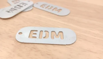 EDM Кейкаин | Демонстрация электроэрозионной обработки......
