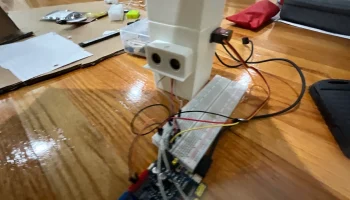 Распечатайте на месте автоматический мусорный бак Arduino... 1