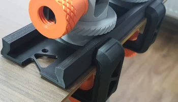 Rail Vise 1