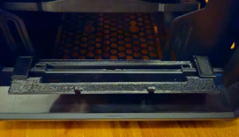 Проставка передней панели Fractal Design Meshify C...... 3