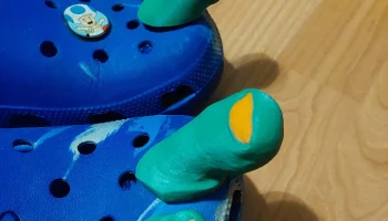 Большой и маленький большой палец Crocs Charms......... 1