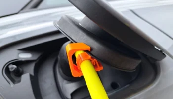 Держатель EV ID4 для дверец зарядки электромобилей (диапа... 1