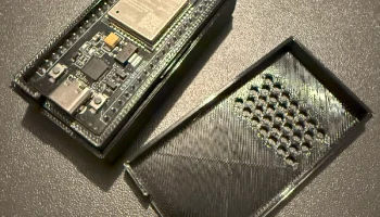 ESP32 38-контактный корпус с белой светодиодной подсветко.. ESP32 38-контактный корпус с белой светодиодной подсветко..