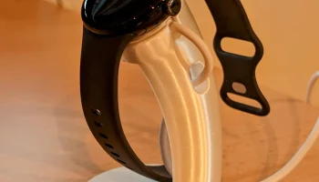 Подставка для Google Pixel Watch 2 и 3