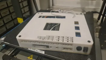 Корпус ESP32 с несколькими датчиками и выходом........ 1