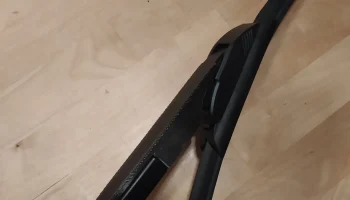 HONDA Civic MK8 Krytka ram&eacute;nek stěračů / Крышка рычага ст... 1