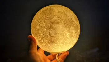 Moon Lamp 4