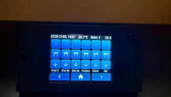 Настольный корпус для сенсорного дисплея ESP32 с диагонал.. 1