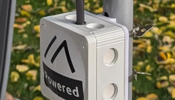 Крепление антенной мачты для Wiska 407 Combi Box........
