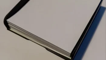 Коробка для бумажных заметок 90х90мм........ 3