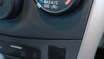 Крышка отверстия переключателя для автомобилей Toyota.......