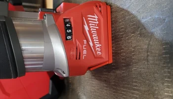 Держатель инструмента Milwaukee M18 3