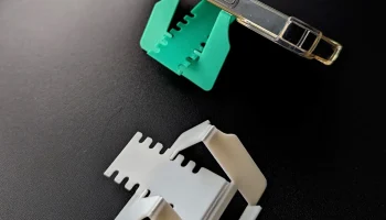 Ультратонкая подставка для телефона размером с кредитную .. 3