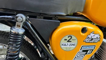 Simson S51 - Werkzeugkasten (mit Schloss) 3