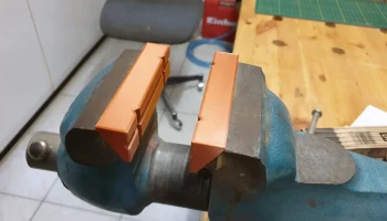 Schoner f&uuml;r Schraubstock 100mm mit Einkerbungen f&uuml;r Rundm.. 5