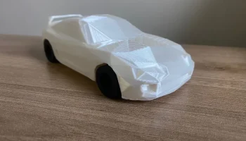 Низкополигональная Toyota Supra 1