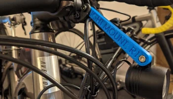 Удлинитель крепления передних фонарей Aventon......