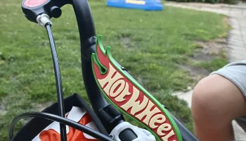 Логотип HotWheels - крепление для велосипеда...
