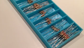 Стартовый комплект Arduino: резистор и диодный блок.........