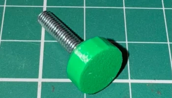 Головка винта с шестигранной головкой M4 (DIN 912 / ISO 4.. 1