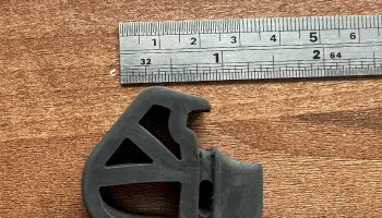 Резиновый бампер Toyota Aygo Parcel Shelf