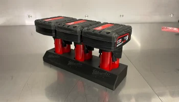 Держатель аккумулятора Milwaukee M12 5