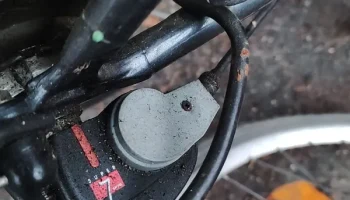 Крышка коробки переключения передач велосипеда...