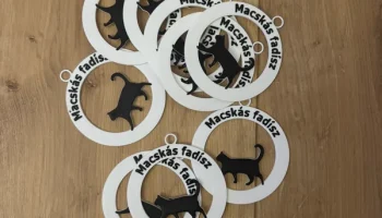 Macsk&aacute;s fad&iacute;sz - Деревянное украшение на кошачью тематику.. 3