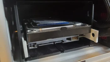 Лоток для жесткого диска Fractal Design Meshify C...... 2