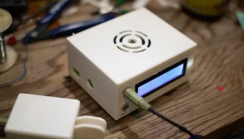 коробка для встроенного аккумулятора K3NG Lambic Keyer......