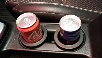 Kia Ceed Getr&auml;nkehalter Einsatz/вставка в подстаканник...... 1