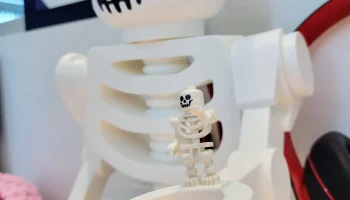 Lego скелет (масштаб 10:1) 1