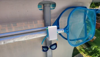 Трубчатый держатель аксессуаров для бассейна...