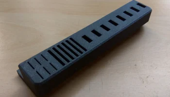 Держатель USB и SD-карты