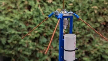 Монтажный кронштейн для разъема SO-239........