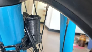 Крепление датчика на амортизационную вилку MTB....... 1