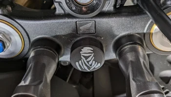 Крышка гайки рулевого стержня Honda............ 1