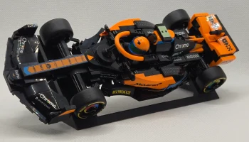 Стенд LEGO F1