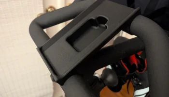 Peloton Bike+ Держатель для телефона и наушников...