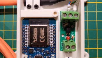 ESP32 D1 Mini с корпусом модуля оптрона........ ESP32 D1 Mini с корпусом модуля оптрона........