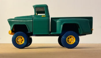 Игрушечный грузовик Chevy Truck 3