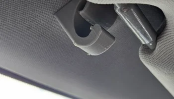 Зажим для солнцезащитного козырька Toyota Camry 2018-2024... 3