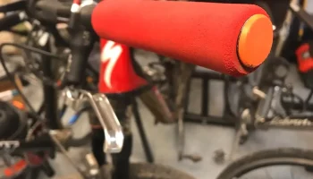 Легкие запрессованные заглушки на руль MTB.... 1