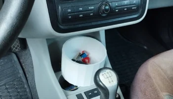 Дополнительное место для хранения автомобиля........