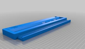 Похожая лицевая панель Amiga 3000